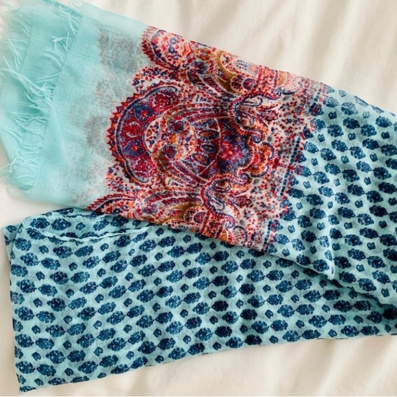 Scarf - Picture 1 of 1